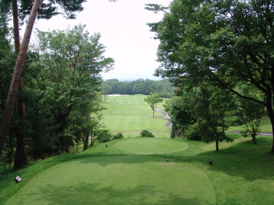 石坂ゴルフ倶楽部