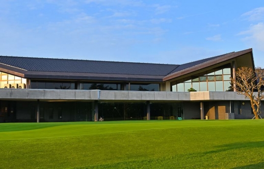 セブンハンドレッドクラブ