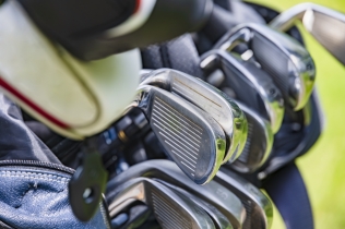 ゴルフ会員権購入の際の面接について、入会の流れや服装なども解説